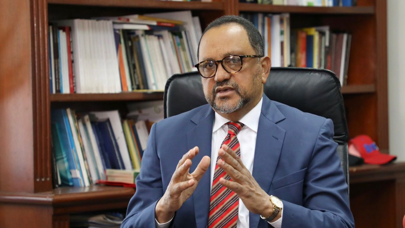 Consultor Jurídico advirtió a Abinader sobre conflictos de intereses por dos cargos de Pimentel