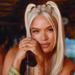 Karol G supera a Shakira y establece nuevo récord en Billboard con "Si Antes Te Hubiera Conocido"