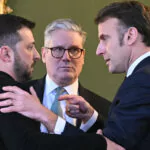 Bloomberg: Zelenski tendrá que "humillarse" ante Trump y una simple disculpa no será suficiente