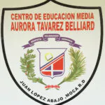 Casi un mes sin docencia en Liceo Aurora Tavárez, en Moca, por colapso de alcantarillado