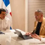 David Collado se reúne con experto en asuntos públicos, para fortalecer comunicación en tiempo de crisis en el país