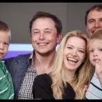 Elon Musk revela el nacimiento de su hijo número catorce