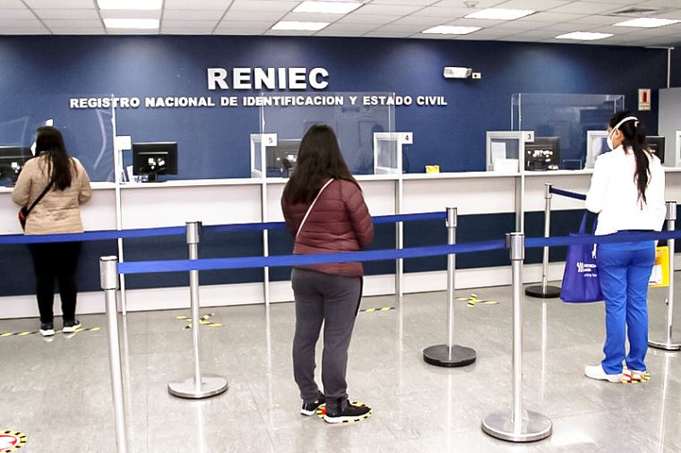 Reniec acusa a ministerios peruanos por uso indebido de datos sin violación de sistema