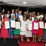 CDP reconoce trayectoria de destacados periodistas