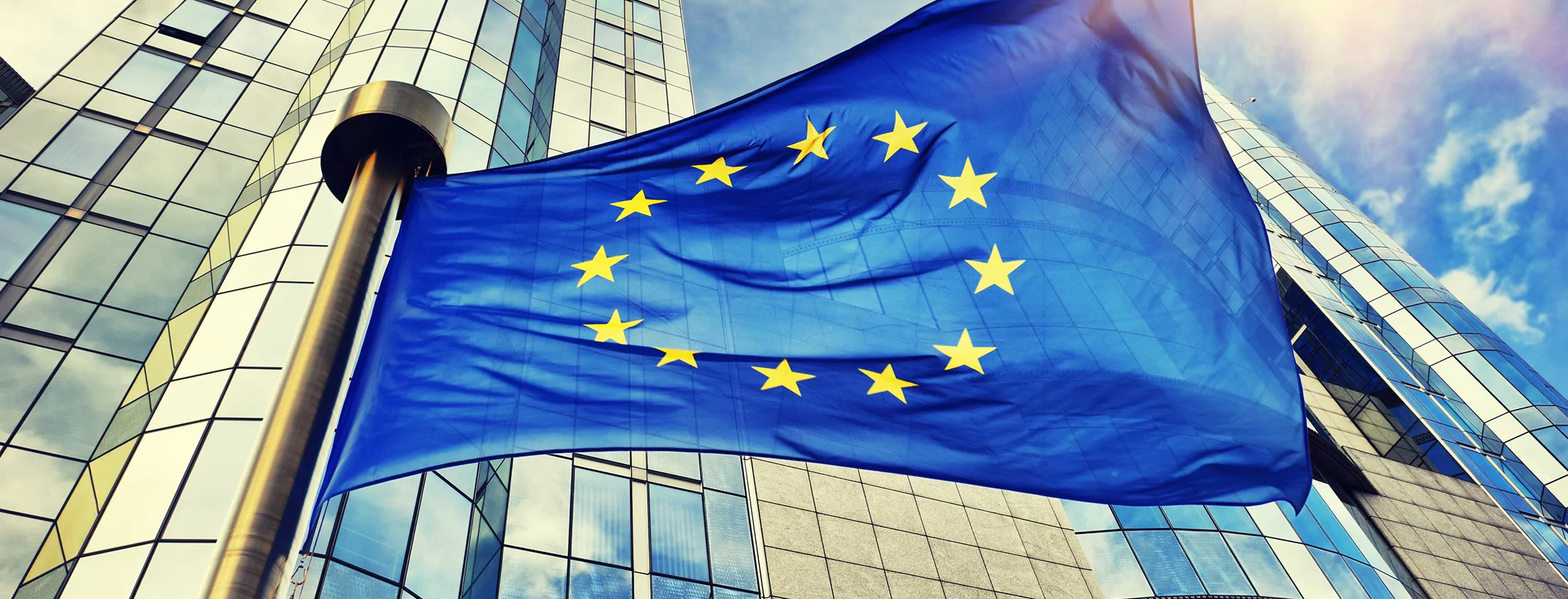 La Comisión Europea se plantea revisar la Ley de Inteligencia Artificial