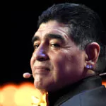 Médicos critican cirugía previa a muerte de Maradona en juicio por negligencia