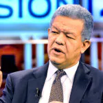 Leonel Fernández lamenta el fallecimiento del papa Francisco y destaca su poder transformador de la fe