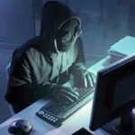 Dictan prisión preventiva a hombre por extorsión digital de más de RD$1.3 millones