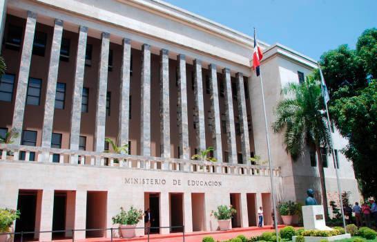 Evaluación Docente sigue en el limbo, pese a promesas del Minerd para abril