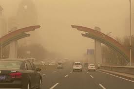 Norte de China es azotado por vientos que provocan cancelación de casi 700 vuelos