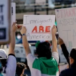 Un juez de EE.UU. inicia un proceso para declarar al Gobierno Trump en desacato por la expulsión de migrantes