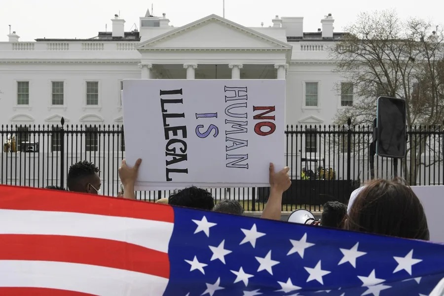 Una jueza de EE.UU. blinda el programa para migrantes de Venezuela, Cuba, Nicaragua y Haití