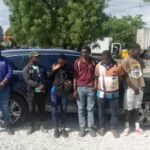 Arrestan a haitiano por llevar a tres compatriotas sin documentos en una jeepeta en Azua