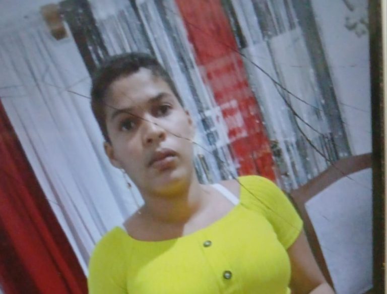 Reportan desaparición de joven con condiciones de salud mental en Santiago