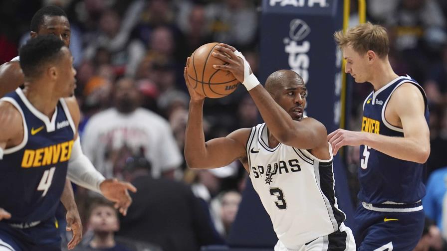 Chris Paul completa 82 partidos a sus casi 40 años de edad y veinte años en la liga