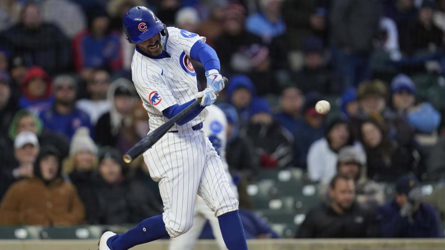Swanson pega sencillo remolcador de dos carreras y Cachorros derrotan a Rangers