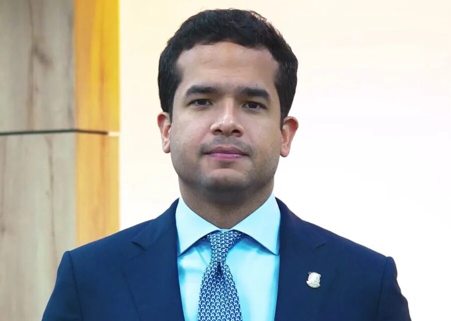 Omar Fernández niega que sea culpa de oposición retrasos en elección de nueva CC
