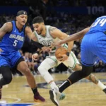Tatum y Brown guían a los Celtics sobre el Magic para tomar ventaja de 3-1 en la serie