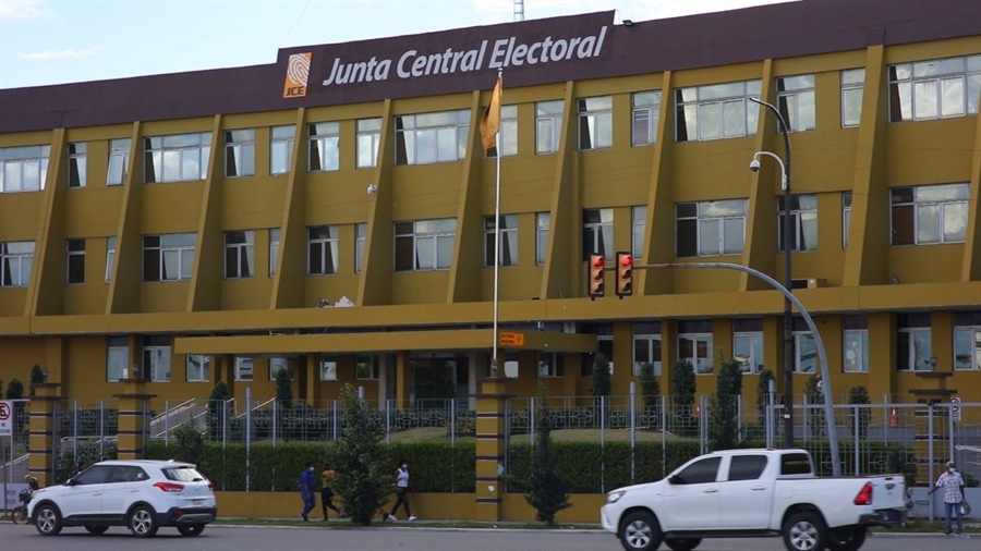 Candidatos independientes tendrán que buscar el 2% de firmas del padrón electoral para elecciones 2028