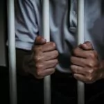 Se entrega “Bule” principal sospechoso en homicidio de hombre en La Vega