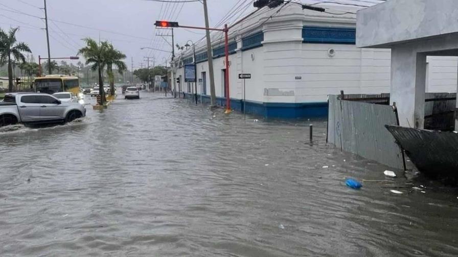 Inundaciones afectan a más de 200 viviendas en Puerto Plata