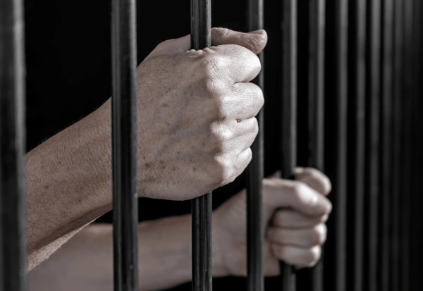 Ecuador: Condenan a más de 29 años de prisión a hombre por violar a joven con discapacidad