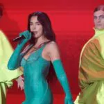Dua Lipa deslumbra en Madrid y sorprende cantando “Héroe” de Enrique Iglesias
