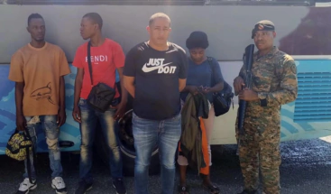 Por segunda vez Ejército arresta a hombre transportaba inmigrantes indocumentados en Azua