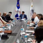 Roberto Ángel presenta al Consejo Nacional de Cultura los ejes de su gestión