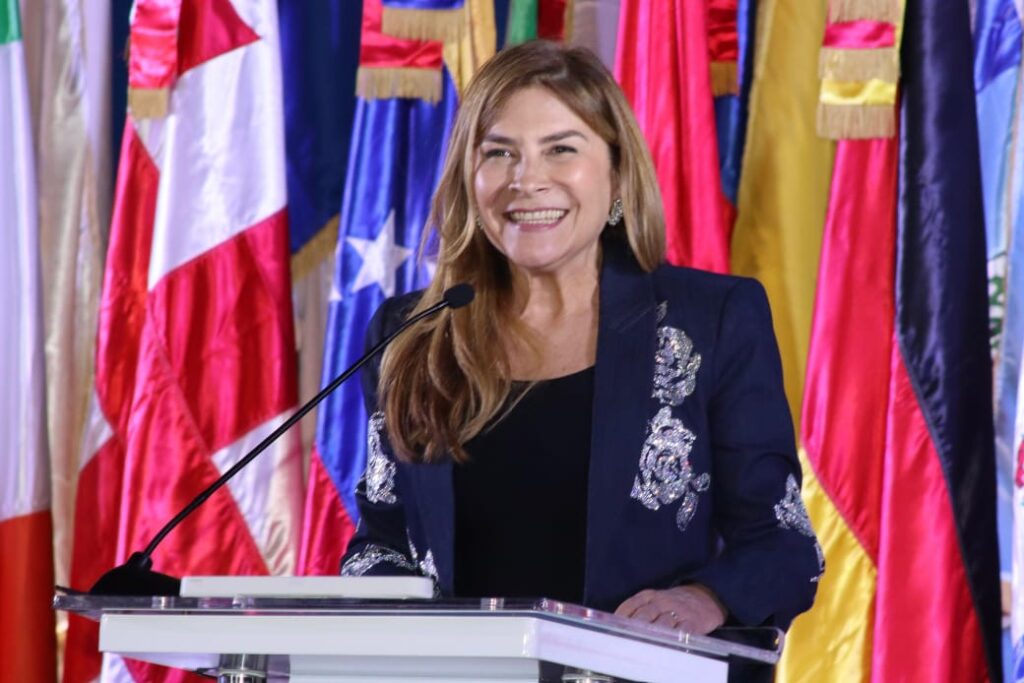Luis Ernesto Camilo política