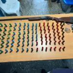 Ocupan escopeta ilegal y municiones durante allanamiento en Monte Plata