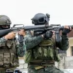 Mueren 8 militares en Ecuador al enfrentarse a grupo disidente de las FARC, según Fiscalía