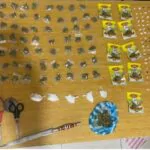 Ocupan drogas, armas blancas y prendas militares durante allanamiento en Monte Plata