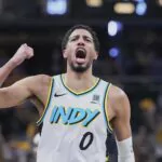 Pacers le dan paliza a Cleveland Cavaliers para liderar la serie a 3-1 en segunda ronda Playoffs