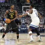 Warriors toma el juego uno ante Wolves, a pesar de salida de Curry por lesión en la pierna