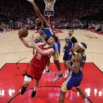 VanVleet y Thompson guían a Rockets evitar eliminación tras vencer a Warriors y poner serie 3-2
