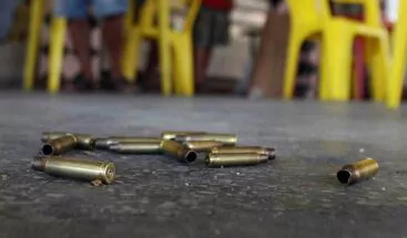 Muere hombre buscado por homicidio durante tiroteo con la Policía en la Autopista Duarte