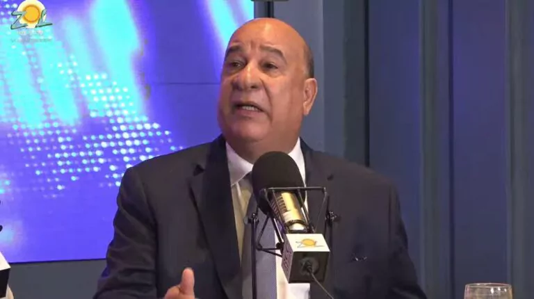 Bautista Rojas denuncia Migración y FFAA tienen  negocio con trasiego de haitianos en la frontera