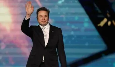 Elon Musk da marcha atrás y confirma que mantendrá operativa la cápsula Dragon