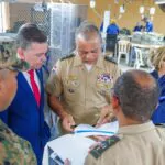 Ministro de Defensa supervisa planta textil militar en Bonao