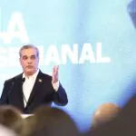 Abinader confirma aprobación de permiso a estudiantes solicitado por nuevo embajador de Haití