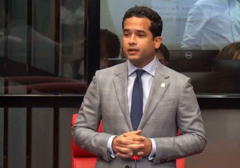 omar fernandez pide atencion a falta de cupos en escuelas 770x540