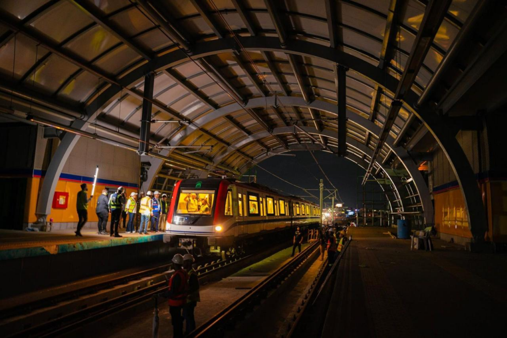 Ministro Paliza supervisa pruebas dinámicas del Metro de Los Alcarrizos