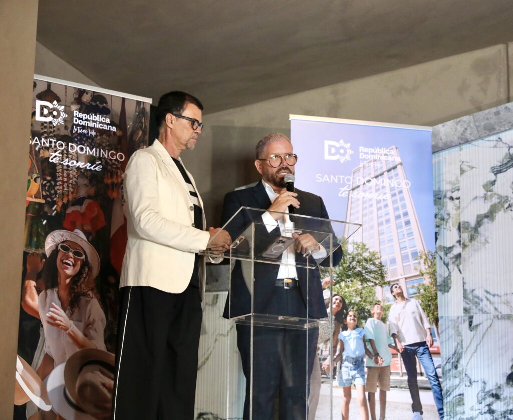 4 carlos bermúdez , presidente san juan moda y sócrates mckinney presidente de rd bridal week