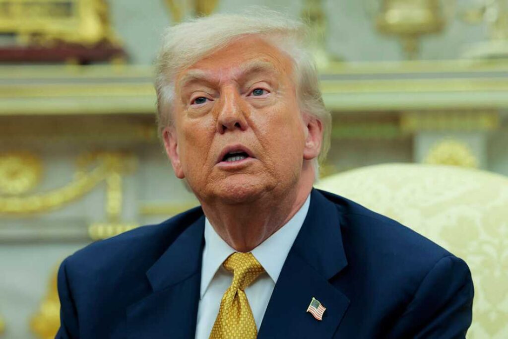 president trump meets with visiting crown prince of bahrain